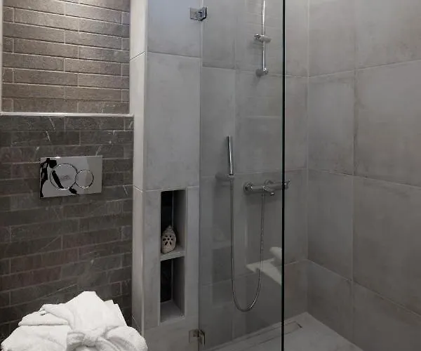 Alchemy - Prive Pool Villa *